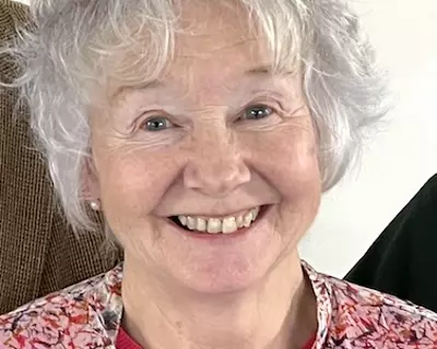 Profile Picture of Jen May